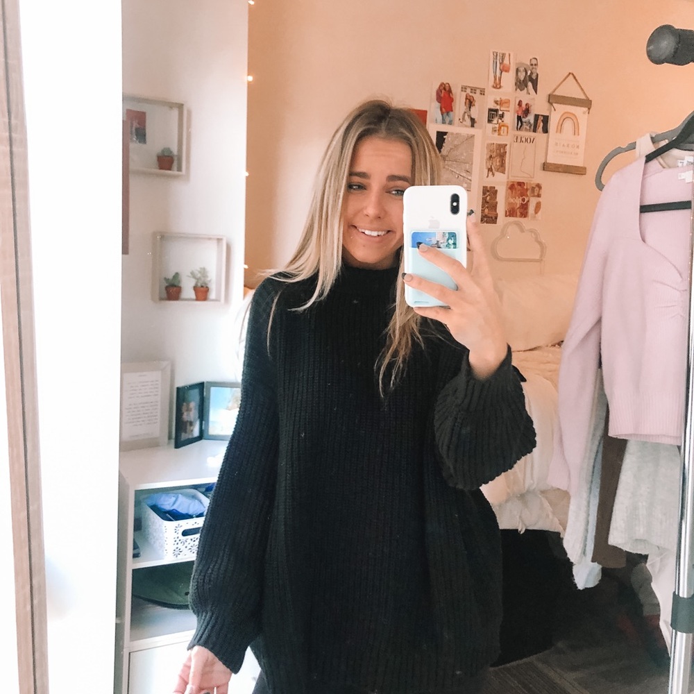 American Eagle Black Turtleneck Sweater!! - Picture 10 of 10